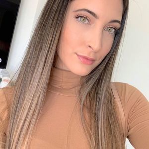 Meet your Posher, Mayrelis